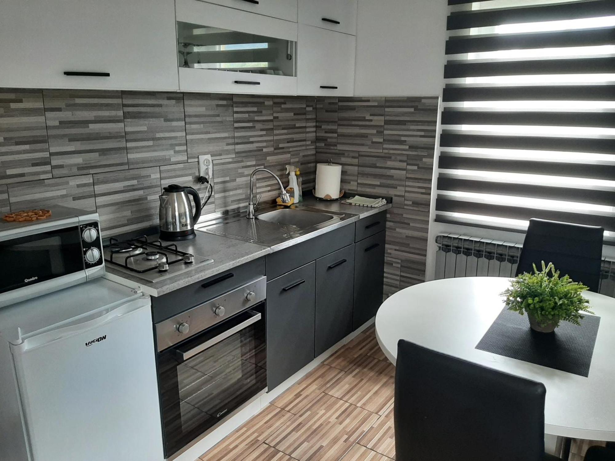 Apartment & Room Toma Smoljanac Quarto foto